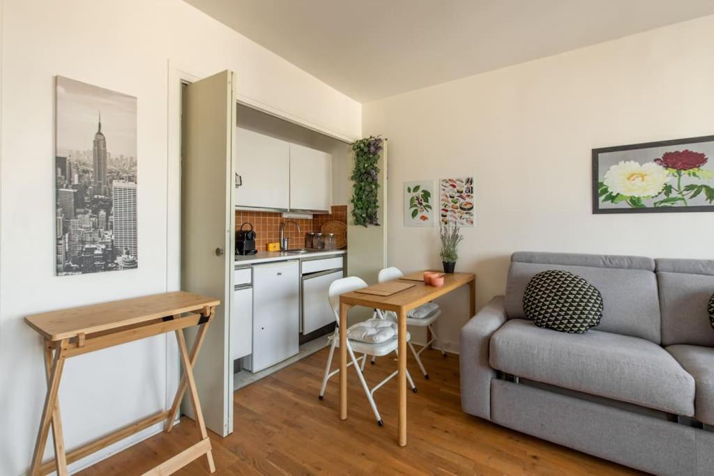 Montparnasse - Cozy Apartment In Montparnasse District Париж Екстериор снимка